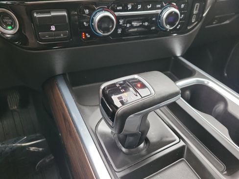 Used 2023 GMC Sierra 1500 SLT w/ SLT Premium Plus Package AWD/4WD image 24