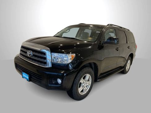 Used 2016 Toyota Sequoia SR5 AWD/4WD image 1