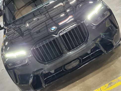 Used 2024 BMW X7 xDrive40i w/ M Sport Package AWD/4WD image 17