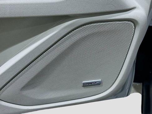 Used 2024 GMC Terrain Denali w/ Denali Premium Package AWD/4WD image 19