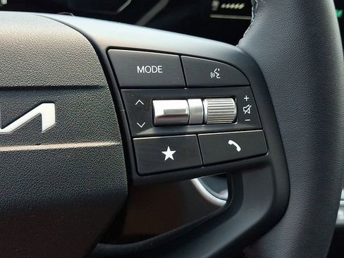 Certified 2025 Kia K4 EX FWD image 22