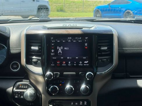 Used 2020 RAM 1500 Laramie AWD/4WD image 34
