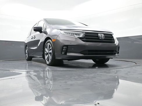 Certified 2022 Honda Odyssey Touring image 30