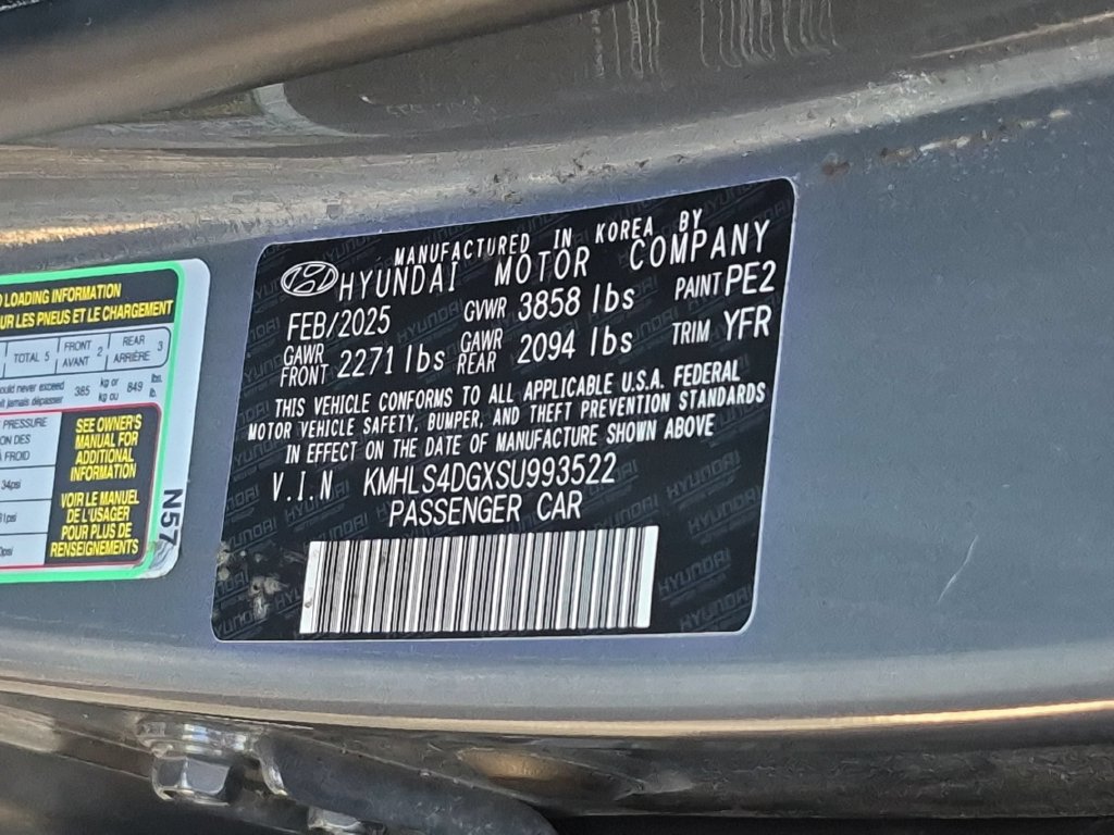 Used 2025 Hyundai Elantra SEL FWD image 10