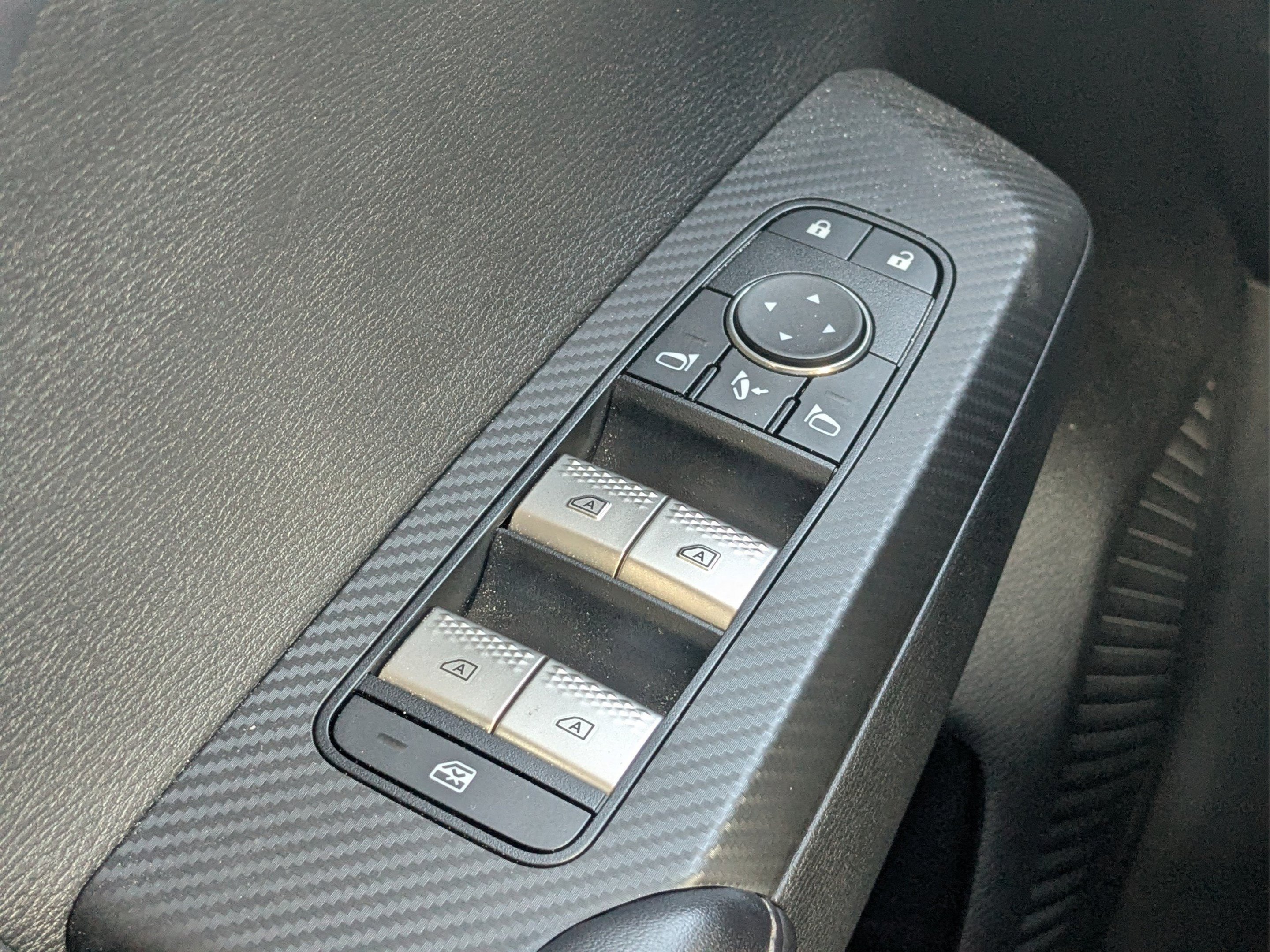 Used 2025 Mitsubishi Outlander SE AWD/4WD image 26