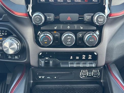 Used 2019 RAM 1500 Rebel w/ Rebel Level 2 Equipment Group AWD/4WD image 15