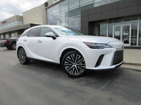 Used 2024 Lexus RX 350 w/ Technology Package image 13