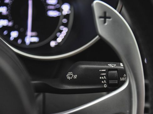 Used 2022 Alfa Romeo Giulia Veloce image 27