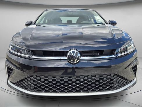 New 2026 Volkswagen Jetta SE image 3