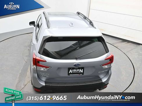 Used 2023 Subaru Forester Premium AWD/4WD image 25