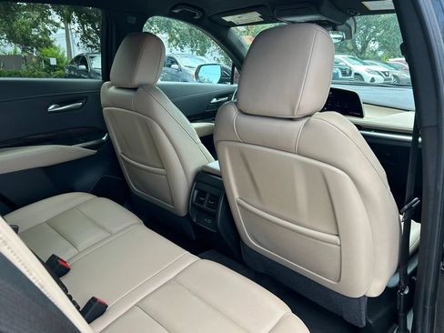 Used 2025 Cadillac XT4 Premium Luxury FWD image 46