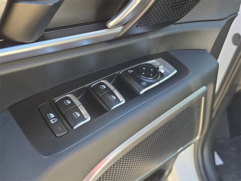 New 2025 Kia Telluride LX image 21