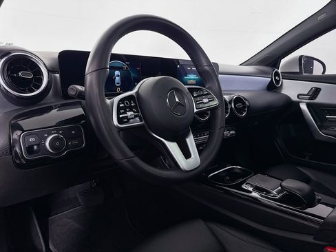 Used 2019 Mercedes-Benz A 220 image 21