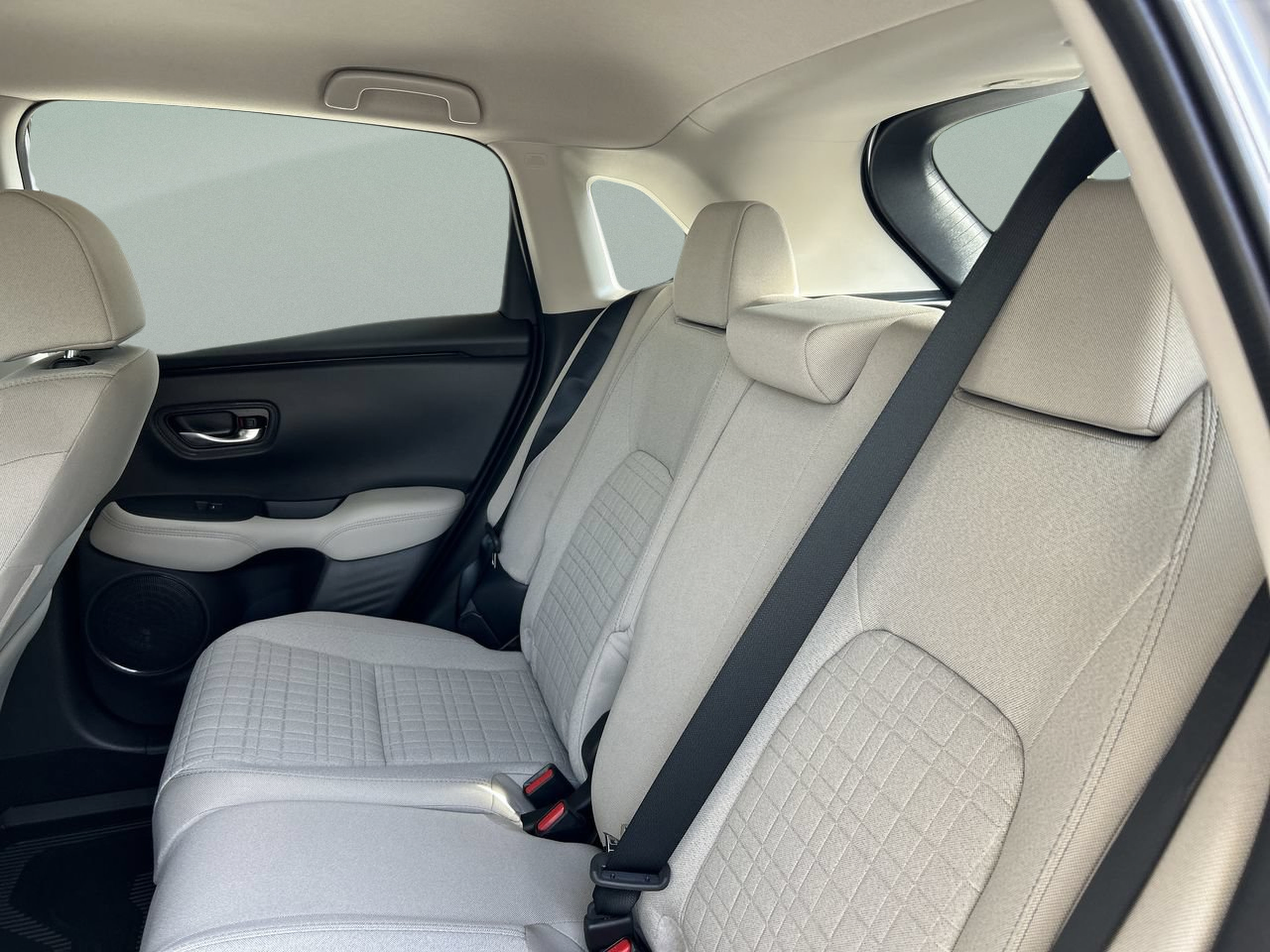 Certified 2025 Honda HR-V LX image 16
