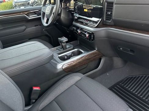 New 2026 GMC Sierra 1500 Elevation image 15