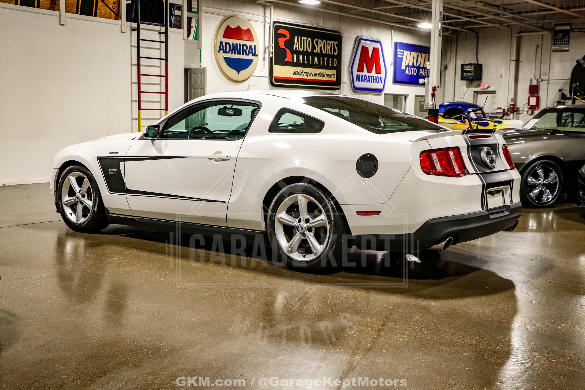 Used 2010 Ford Mustang GT RWD image 6
