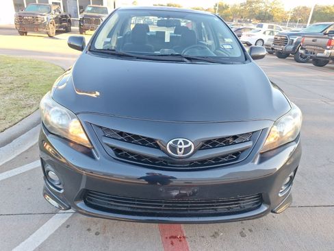 Used 2013 Toyota Corolla S image 9