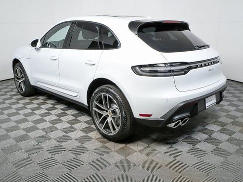 New 2026 Porsche Macan image 3