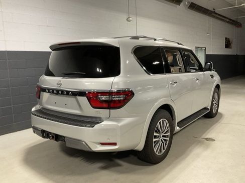 Used 2022 Nissan Armada SL w/ Captain's Chairs Package AWD/4WD image 32