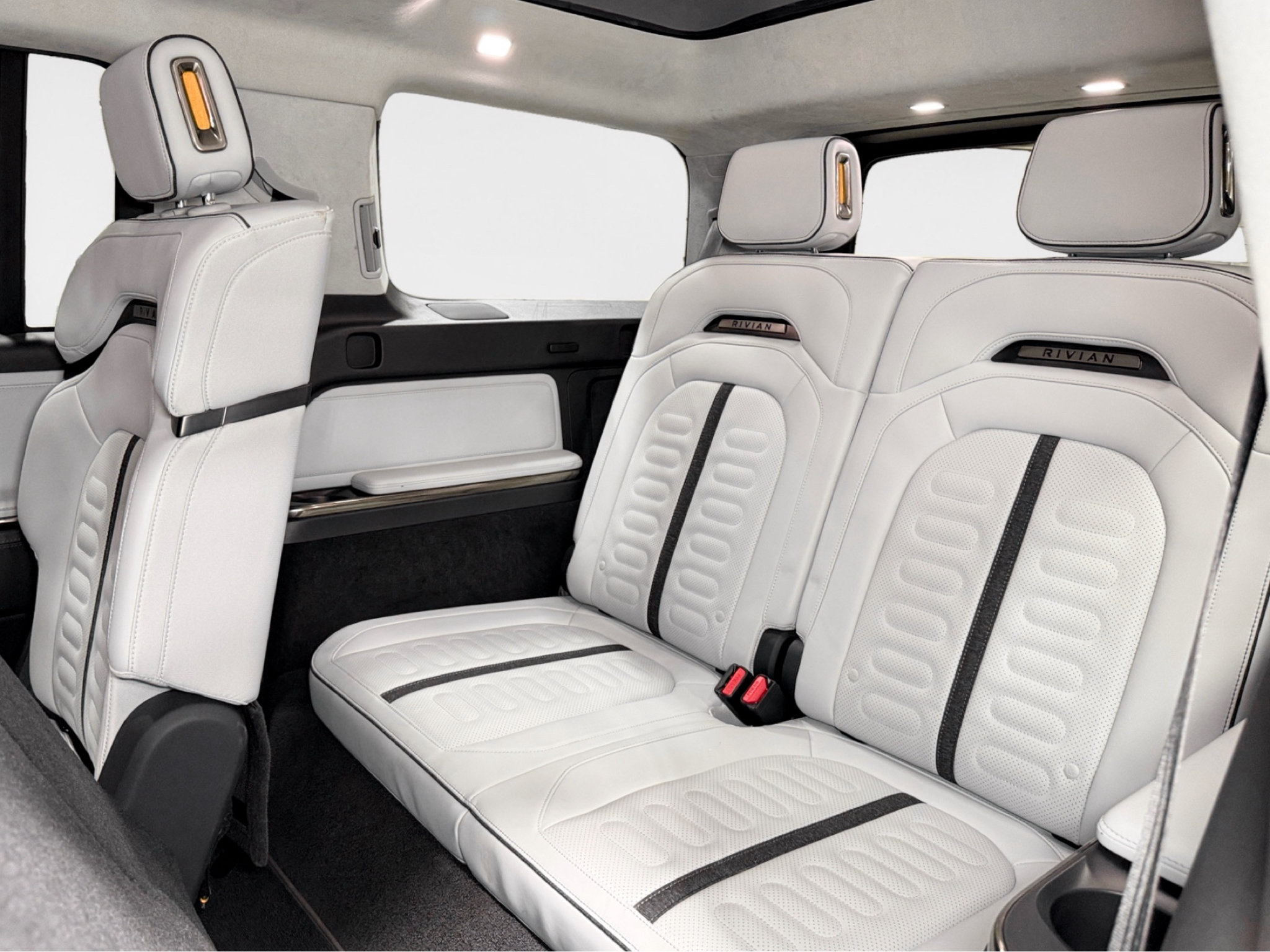 Used 2023 Rivian R1S Adventure Quad AWD/4WD image 23