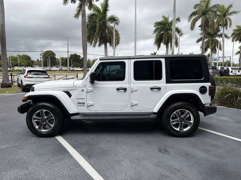 Used 2020 Jeep Wrangler Unlimited Sahara w/ Safety Group AWD/4WD image 6