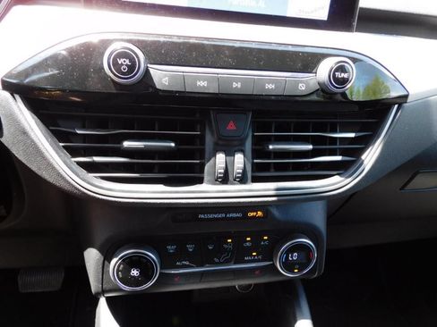 Used 2020 Ford Escape SE AWD/4WD image 14
