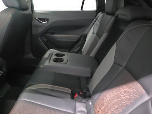 Certified 2025 Subaru Crosstrek 2.5i Limited w/ Popular Package #3A AWD/4WD image 11