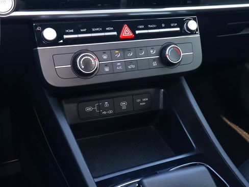 Used 2026 Hyundai Santa Cruz SE FWD image 21