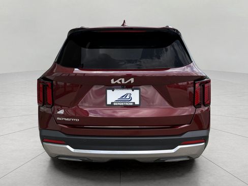 Used 2025 Kia Sorento SX FWD image 11