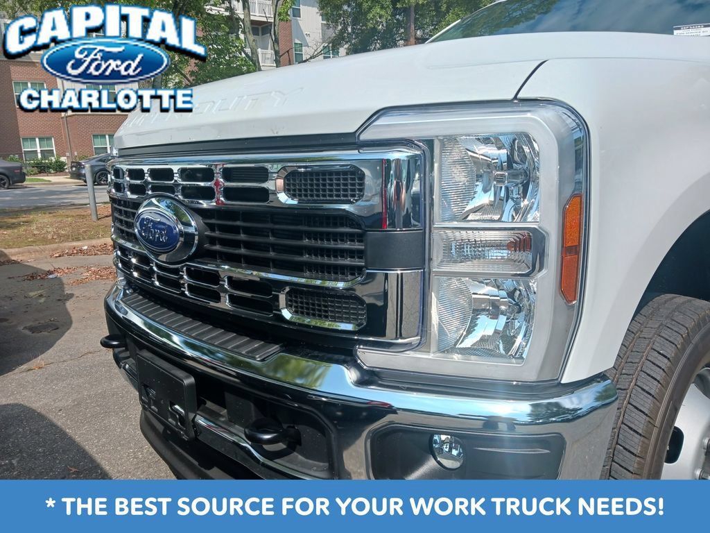 New 2026 Ford F350 XL w/ XL Chrome Package AWD/4WD image 7