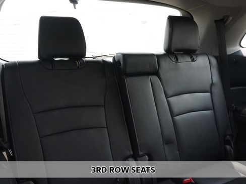 Used 2017 Honda Pilot EX-L image 6