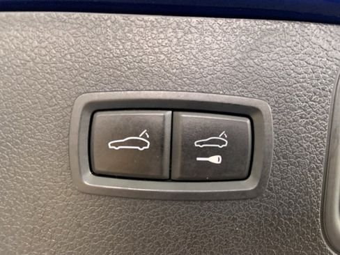 Used 2018 Porsche Macan Sport Edition image 22