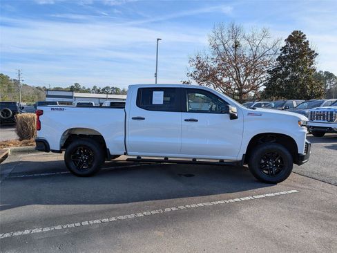 Used 2021 Chevrolet Silverado 1500 LT Trail Boss w/ Convenience Package II image 6