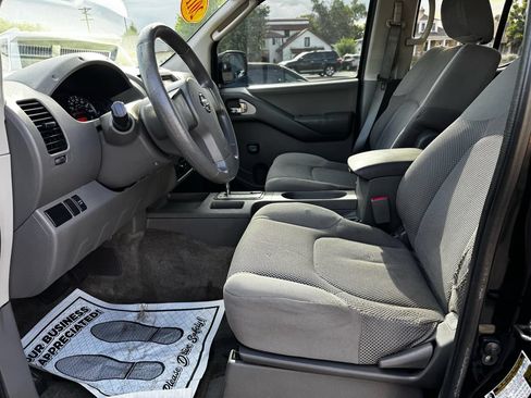 Used 2011 Nissan Frontier S AWD/4WD image 20