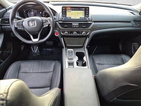 Used 2020 Honda Accord Touring image 18