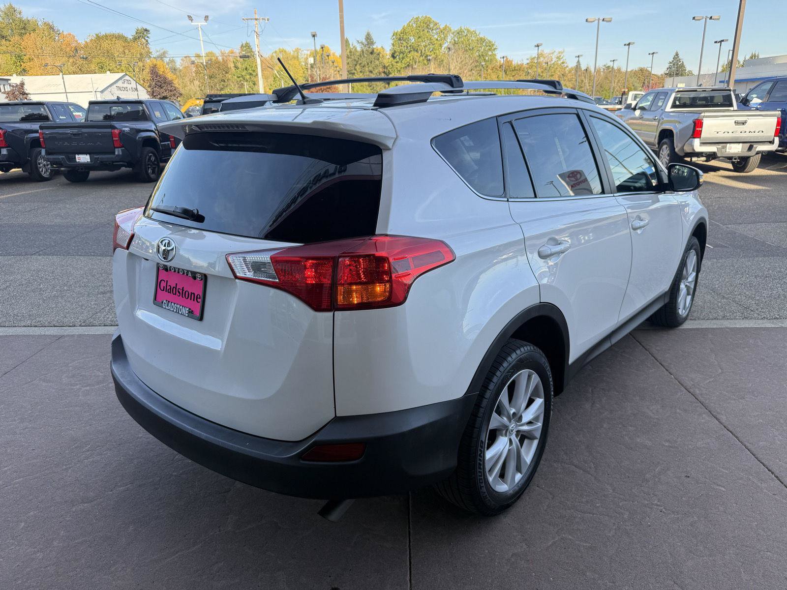 Used 2014 Toyota RAV4 Limited w/ Technology Package AWD/4WD image 34