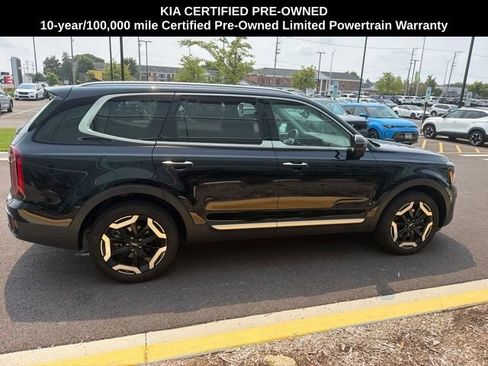 Certified 2025 Kia Telluride S FWD image 12