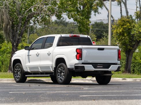 Used 2023 Chevrolet Colorado LT w/ LT Convenience Package III RWD image 3