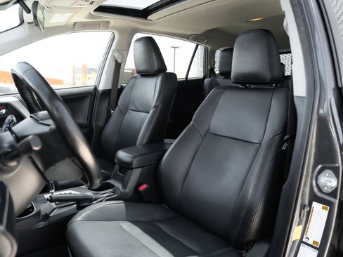 Used 2018 Toyota RAV4 XLE AWD/4WD image 20