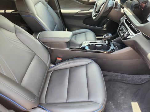 Used 2024 Buick Envista Sport Touring w/ Convenience I Package FWD image 12