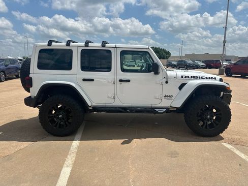 Used 2019 Jeep Wrangler Unlimited Rubicon AWD/4WD image 4
