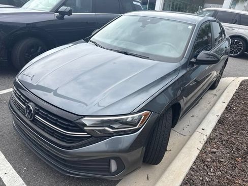 Used 2024 Volkswagen Jetta Sport FWD image 3