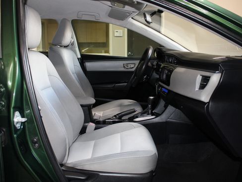 Used 2016 Toyota Corolla LE FWD image 22