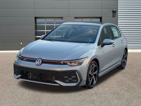 New 2026 Volkswagen Golf SE image 3