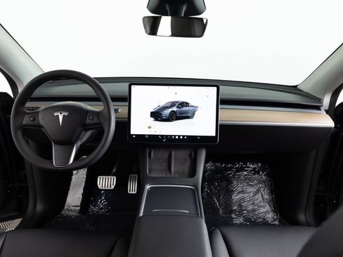 Used 2023 Tesla Model Y Long Range AWD/4WD image 34