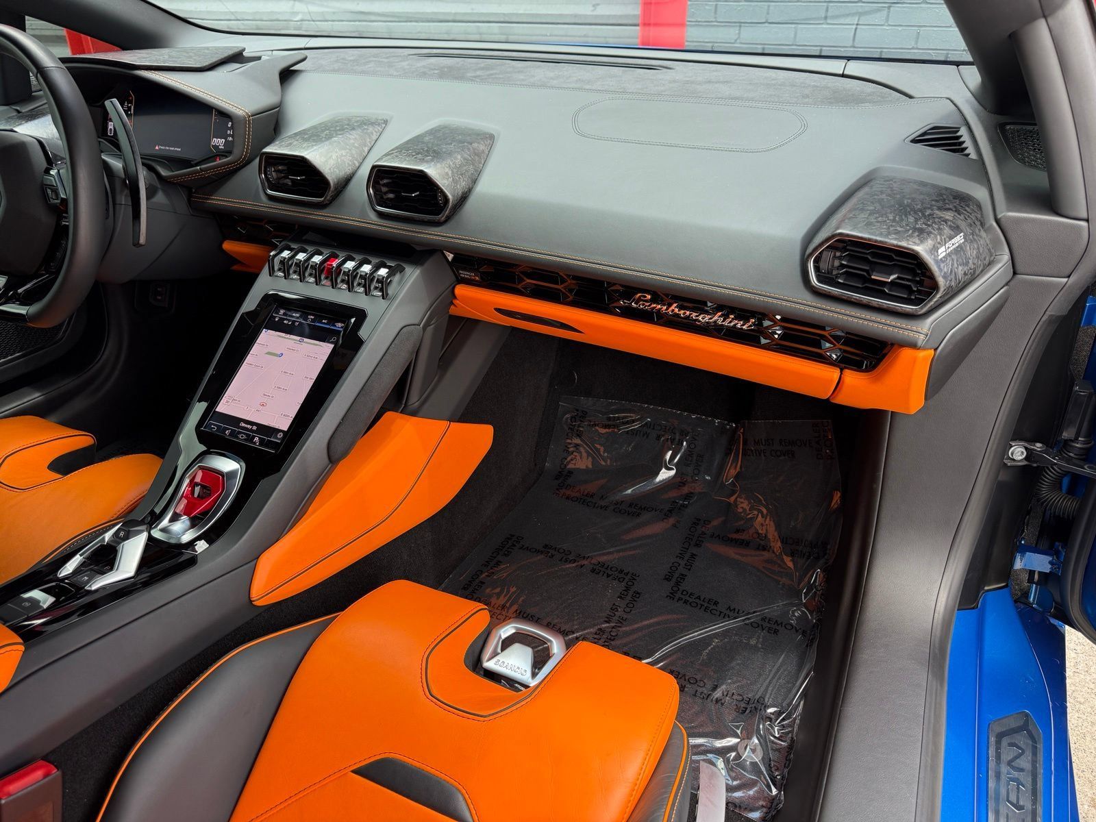 Used 2020 Lamborghini Huracan EVO RWD image 30