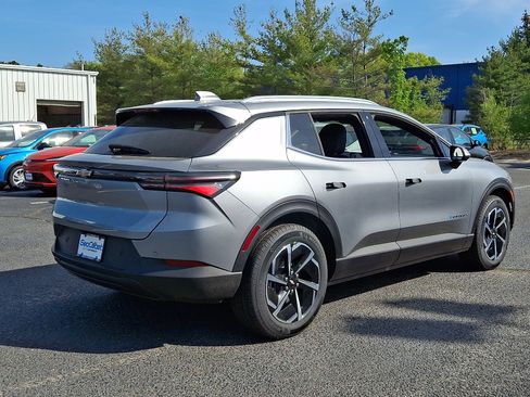 New 2026 Chevrolet Equinox EV LT FWD image 5