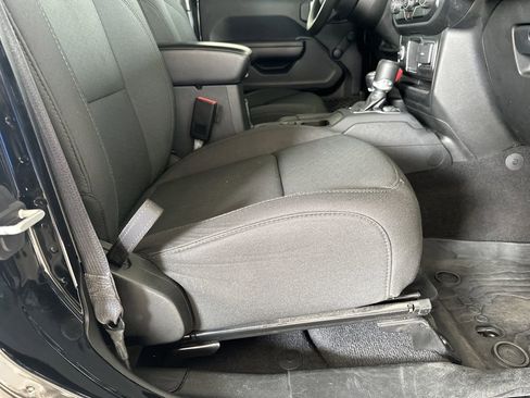 Used 2021 Jeep Wrangler Unlimited Sport image 33