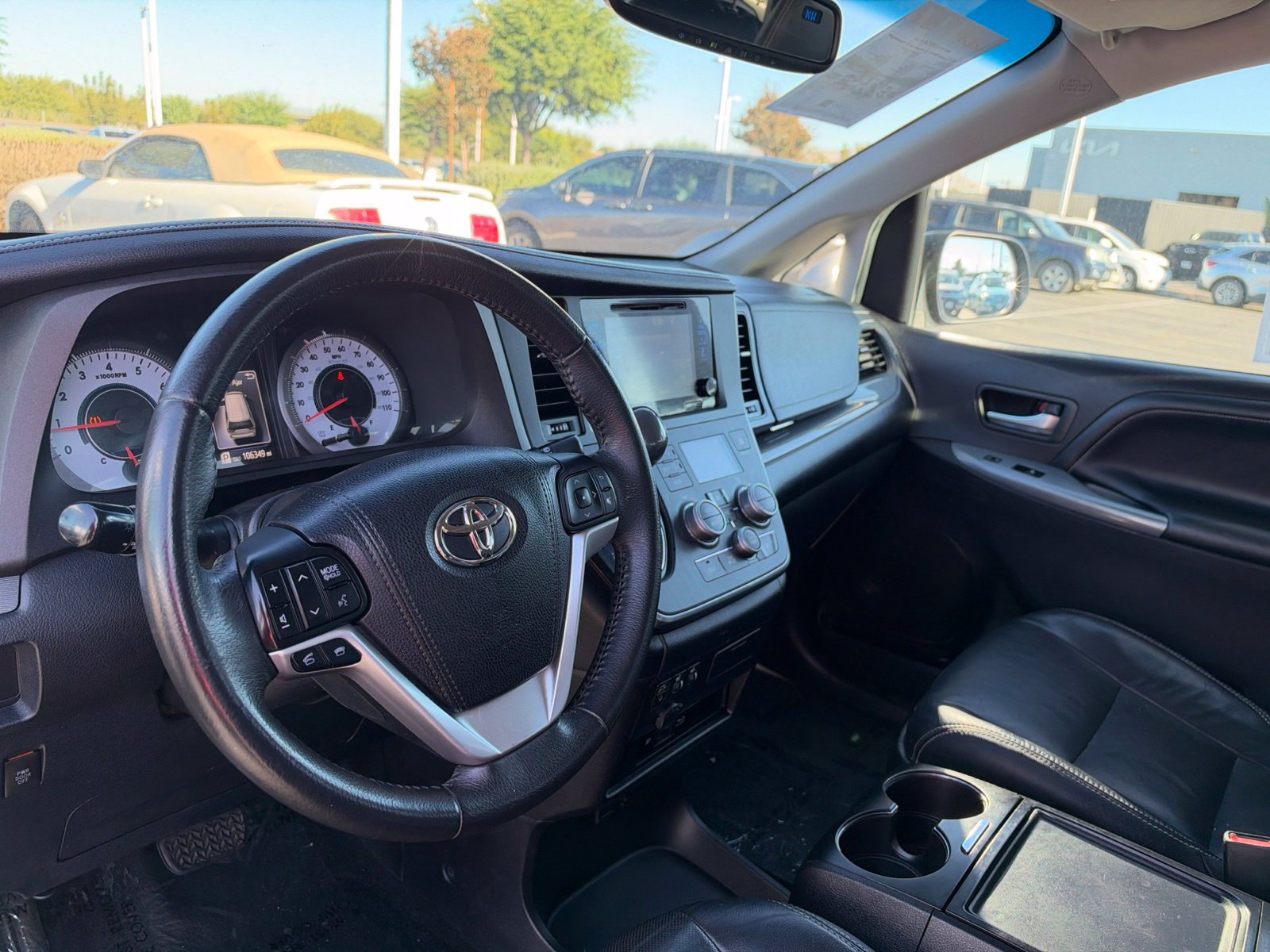 Used 2017 Toyota Sienna SE Premium FWD image 14