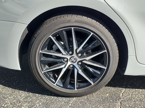 Used 2023 Toyota Camry SE image 10